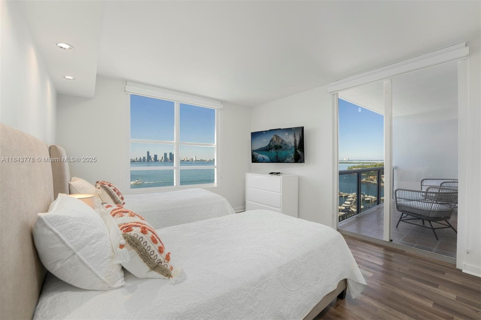 1800 Sunset Harbour Dr # 1208, Miami Beach FL 33139 — 19