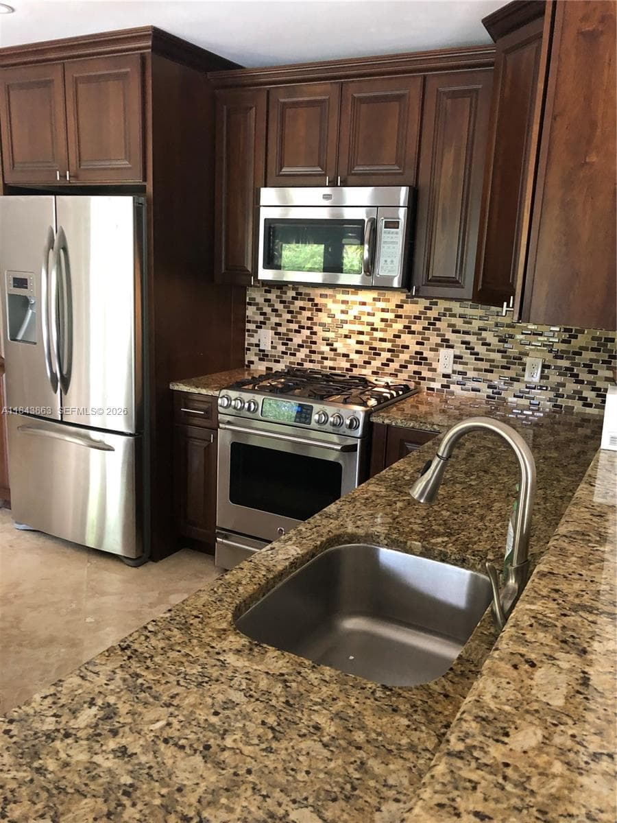 10801 SW 123rd St, Miami FL 33176 — 4