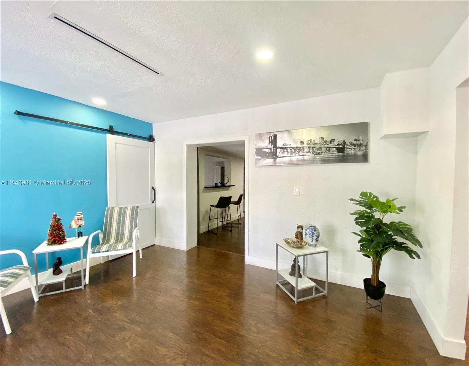 739 NW 112th St, Miami FL 33168 — 6