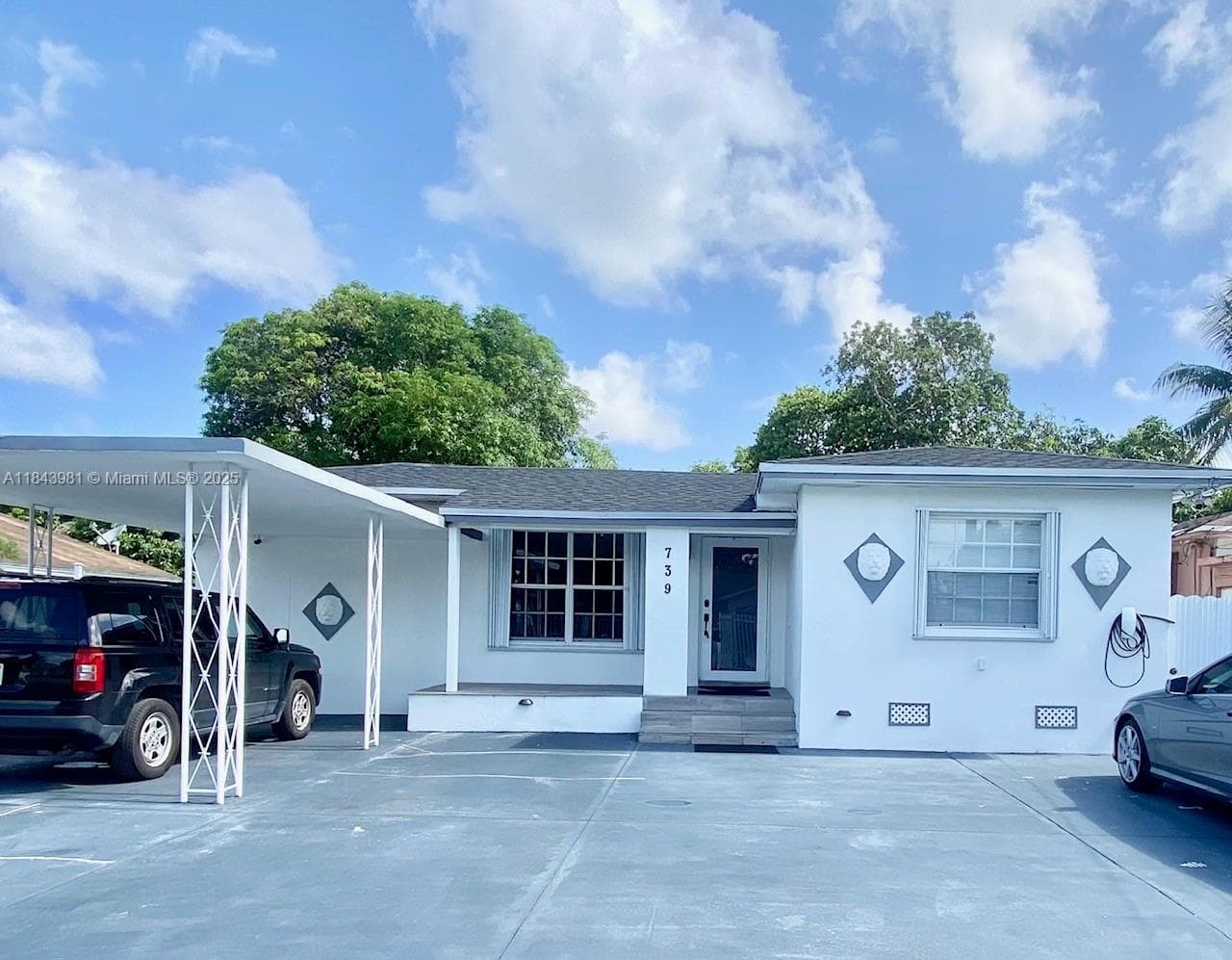 739 NW 112th St, Miami FL 33168 — 55
