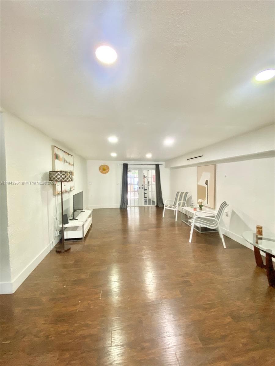 739 NW 112th St, Miami FL 33168 — 19
