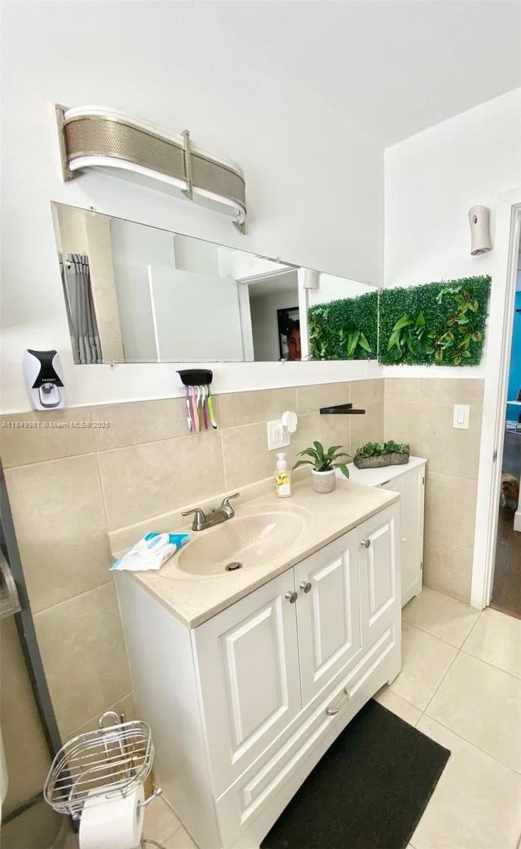 739 NW 112th St, Miami FL 33168 — 31