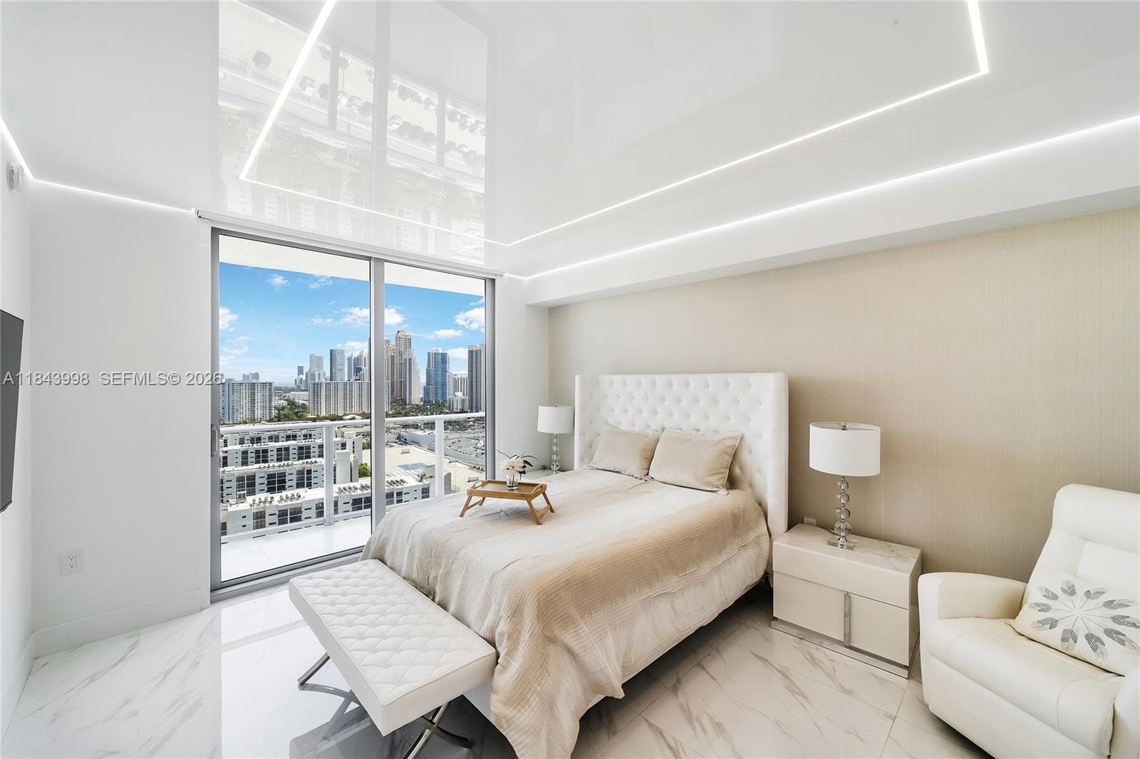 300 Sunny Isles Blvd # 2203, Sunny Isles Beach FL 33160 — 25