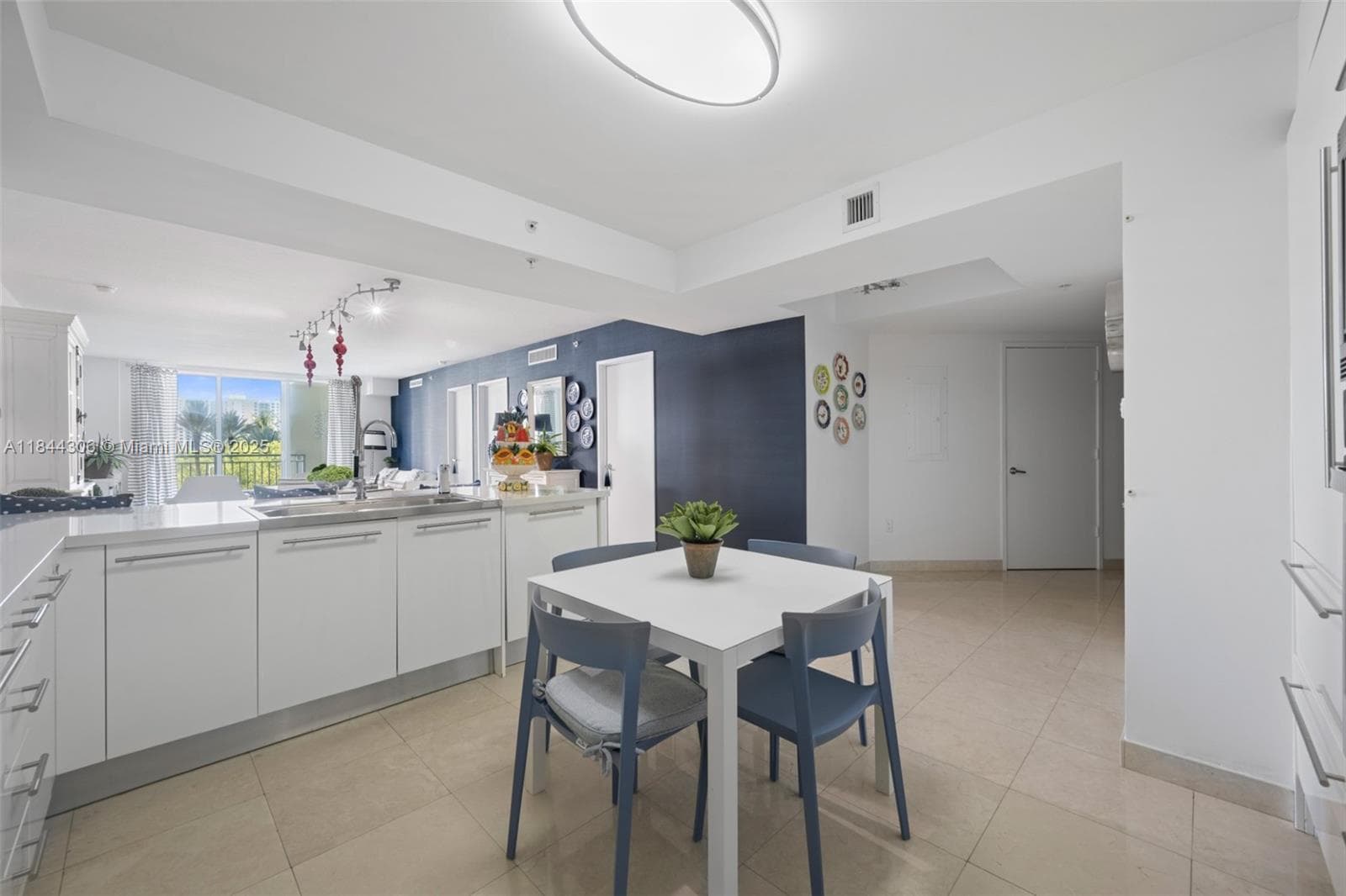 150 Sunny Isles Blvd, Sunny Isles Beach FL 33160 — 9