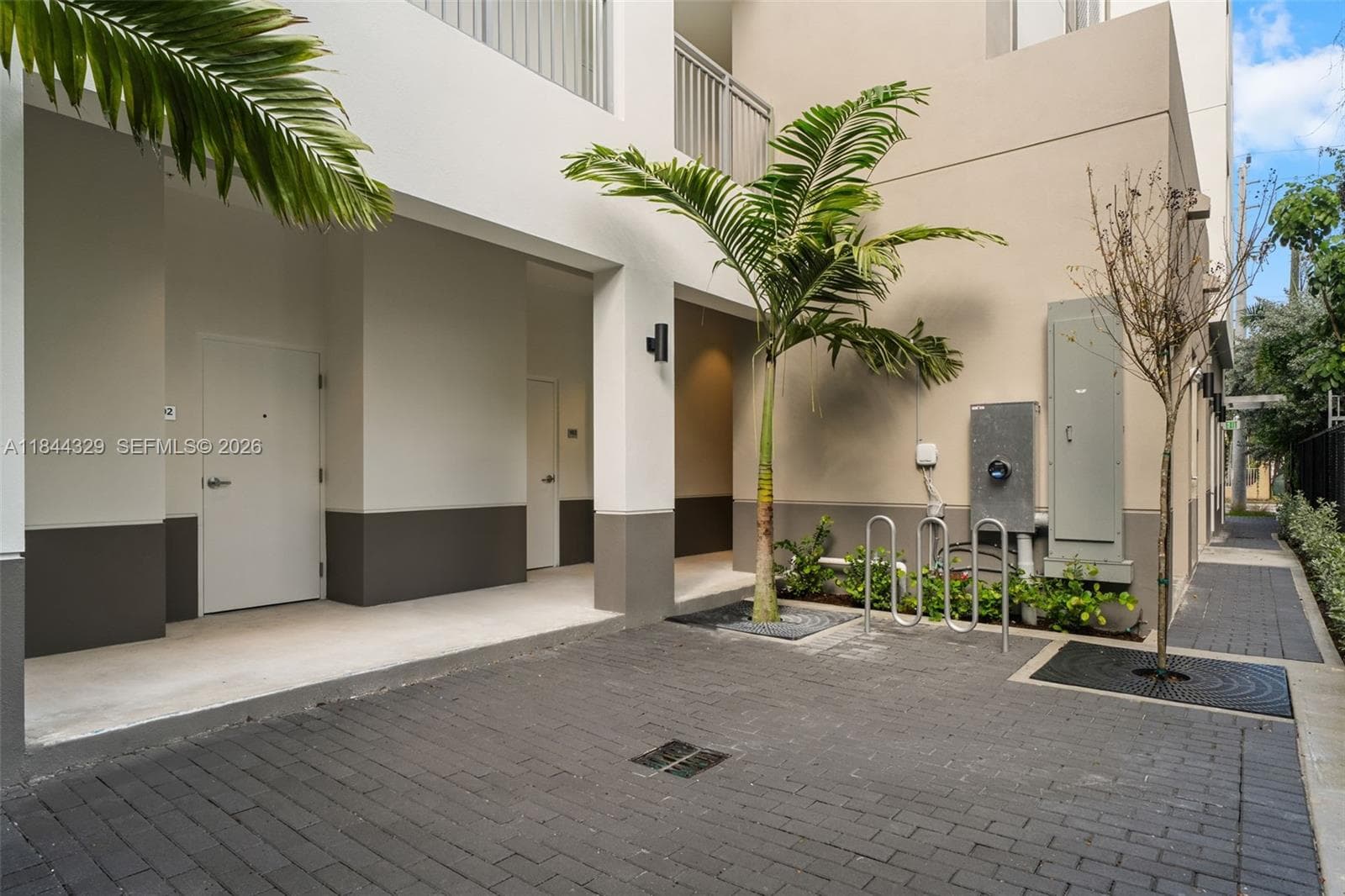650 SW 1st St # 103, Miami FL 33130 — 19