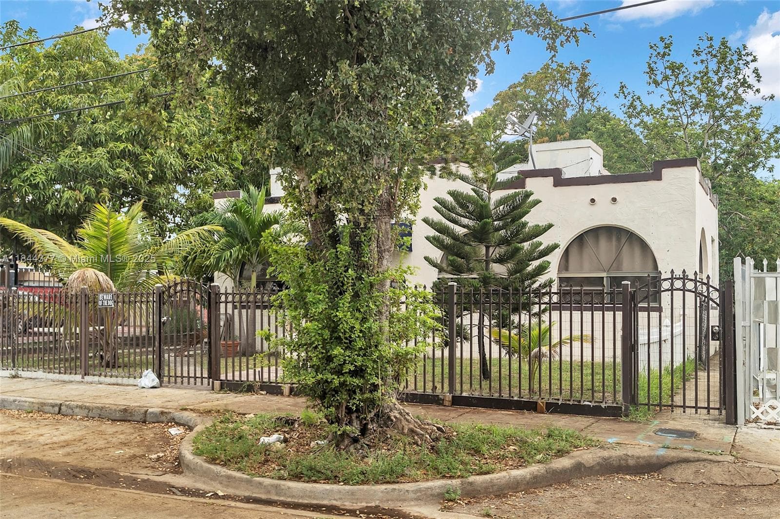 1137 NW 29th Ter # 1130, Miami FL 33127 — 2