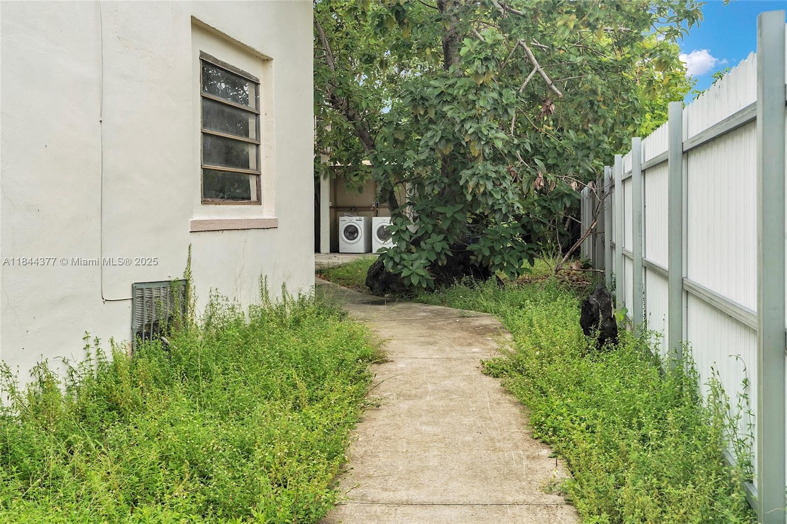 1137 NW 29th Ter # 1130, Miami FL 33127 — 3