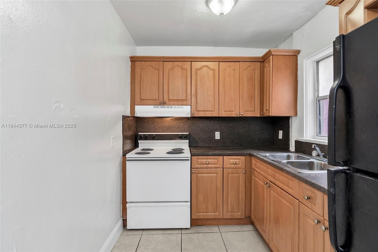 1137 NW 29th Ter # 1130, Miami FL 33127 — 11