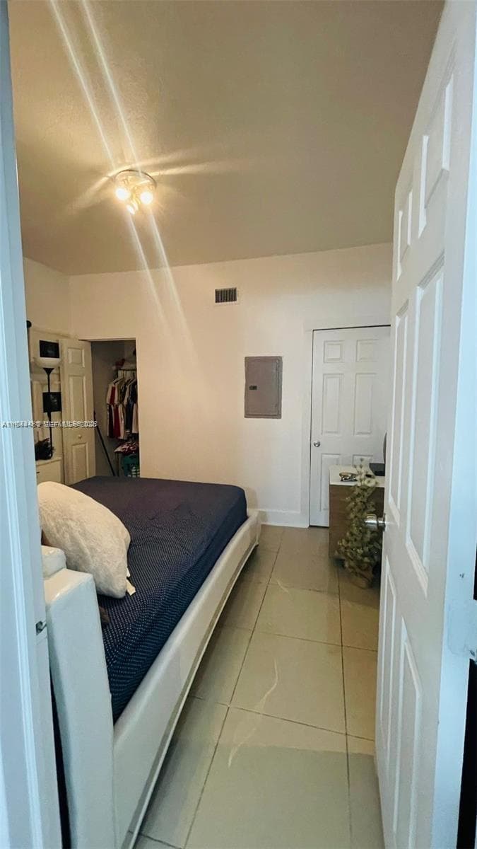 876 SW 2nd St, Miami FL 33130 — 9