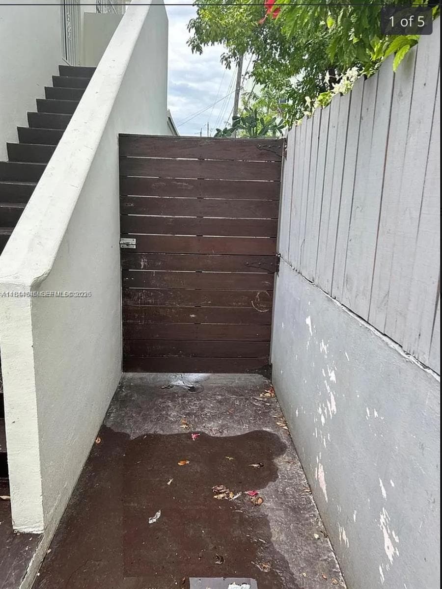 2215 NW 33rd St, Miami FL 33142 — 14