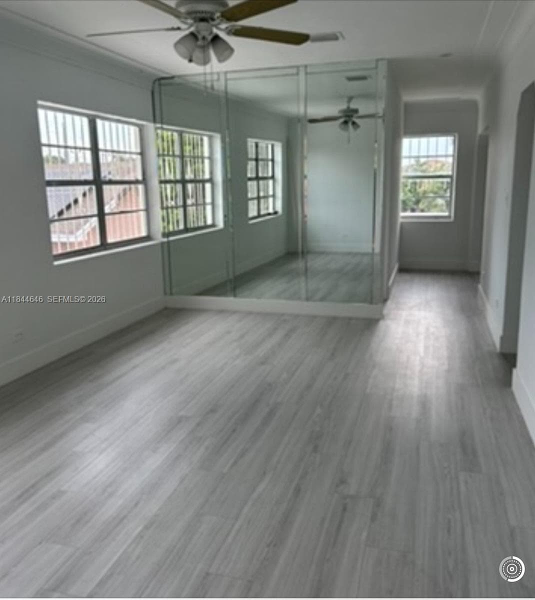 2215 NW 33rd St, Miami FL 33142 — 15