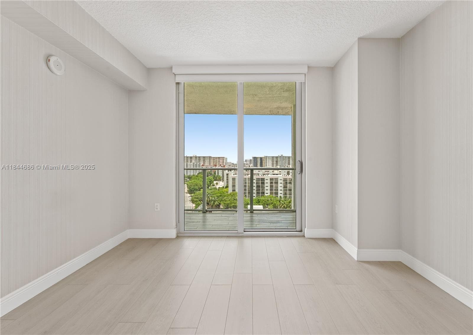 300 Sunny Isles Blvd # 1107, Sunny Isles Beach FL 33160 — 23