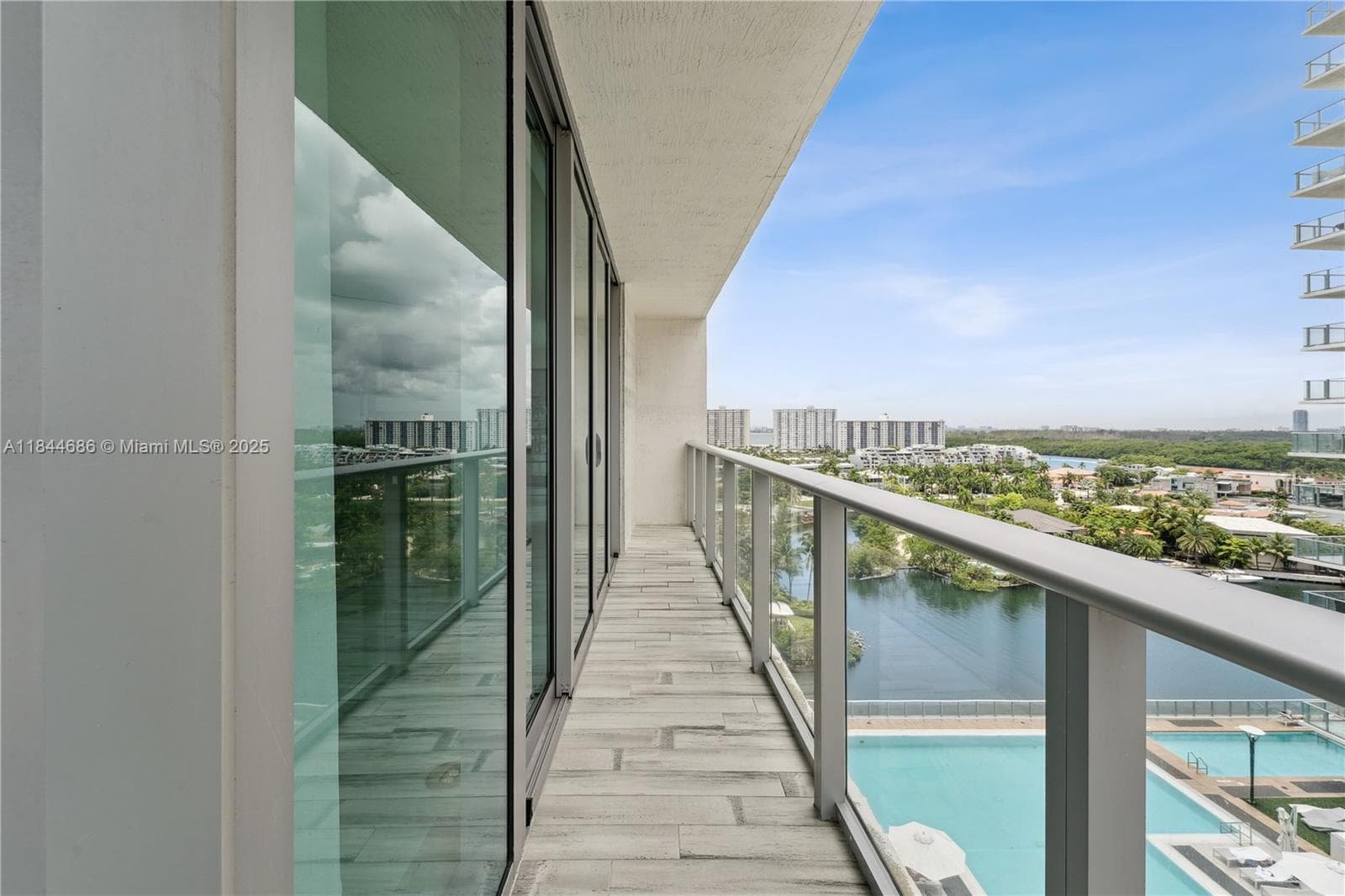 300 Sunny Isles Blvd # 1107, Sunny Isles Beach FL 33160 — 37