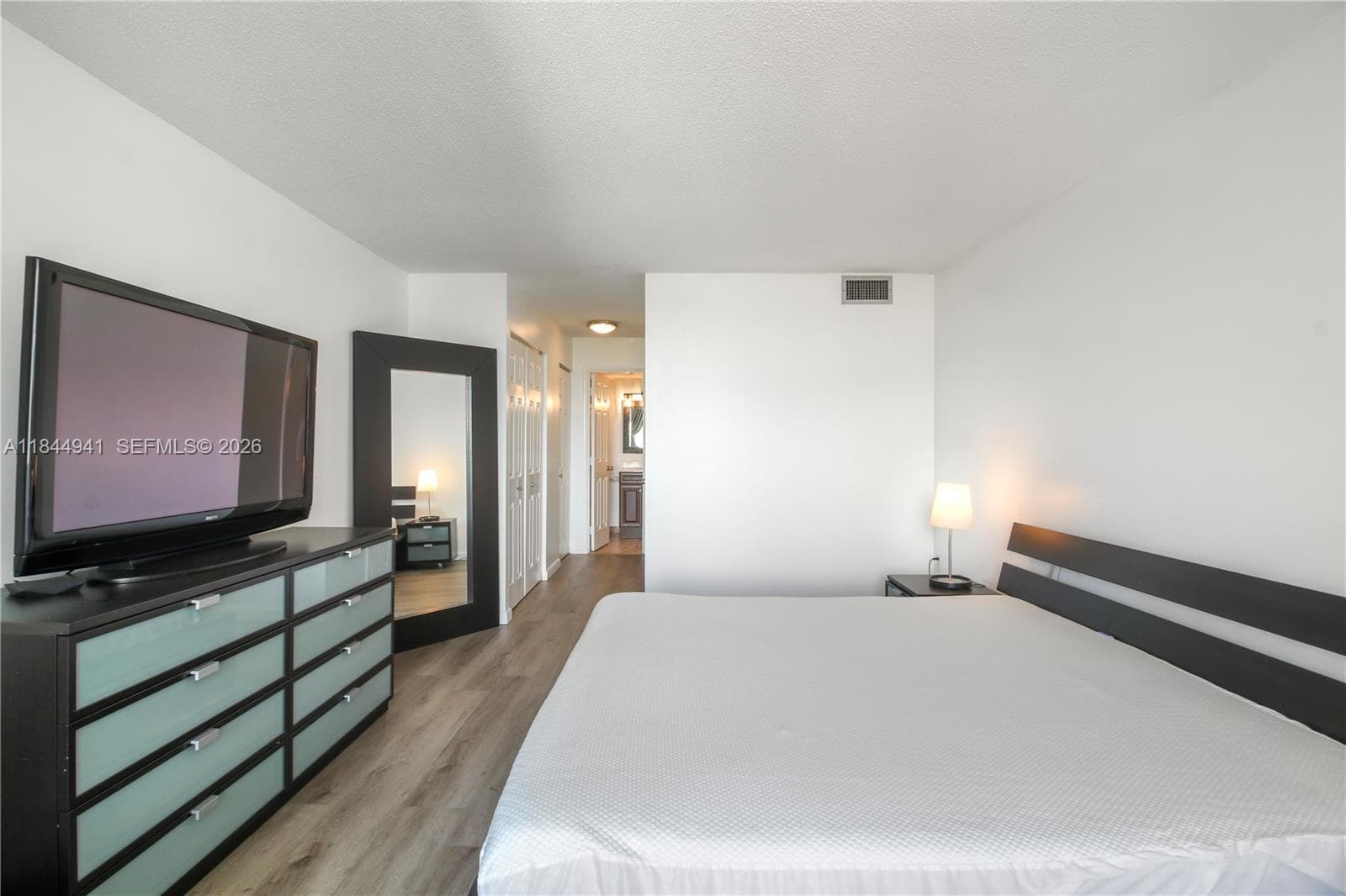 2750 NE 183rd St # 1207, Aventura FL 33160 — 27