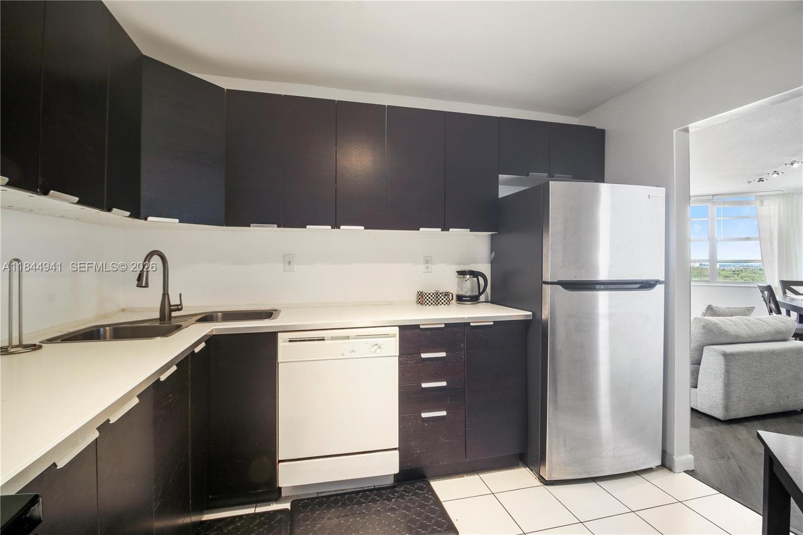 2750 NE 183rd St # 1207, Aventura FL 33160 — 19