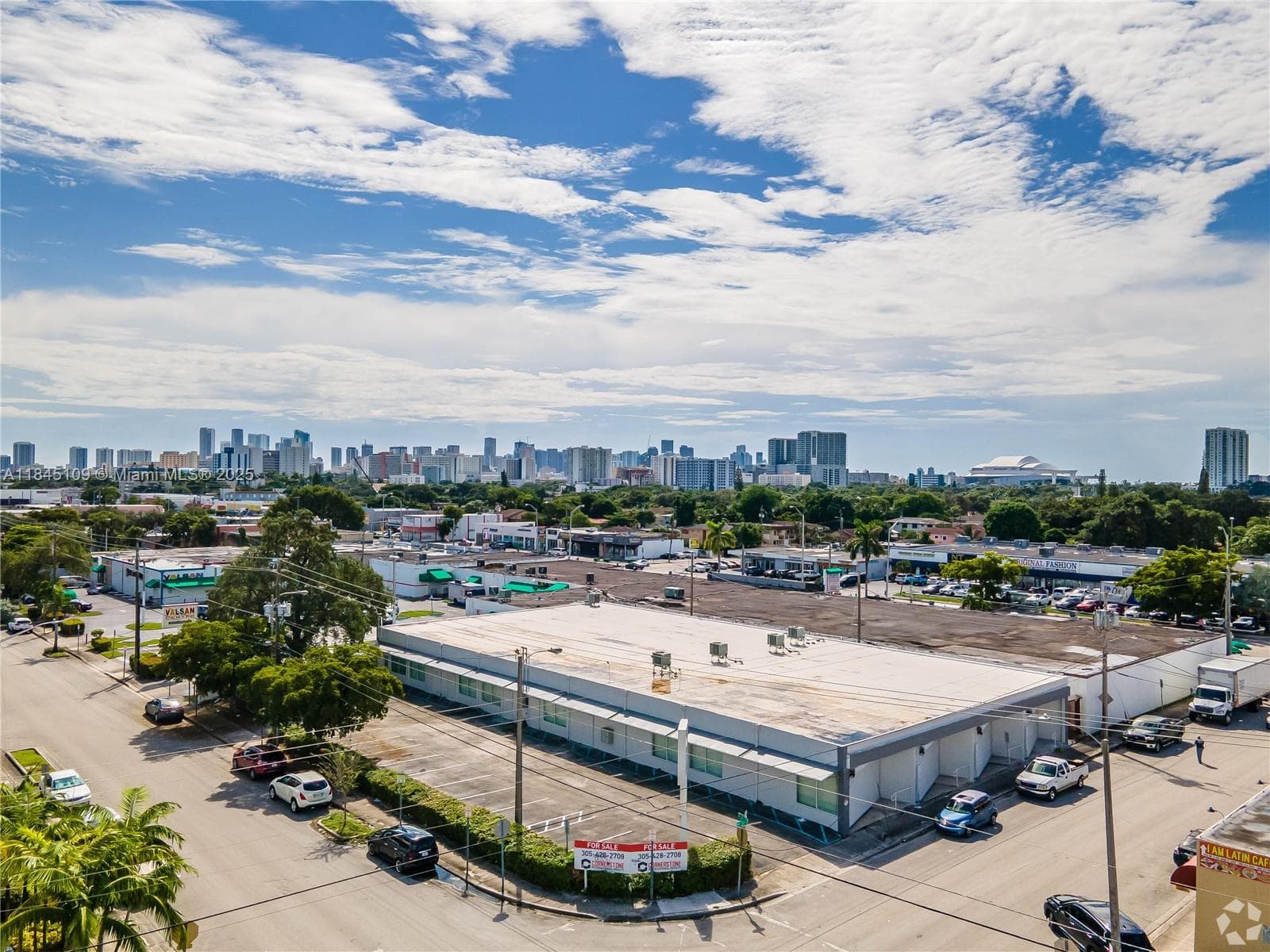 2090 NW 21st St, Miami FL 33142 — 2