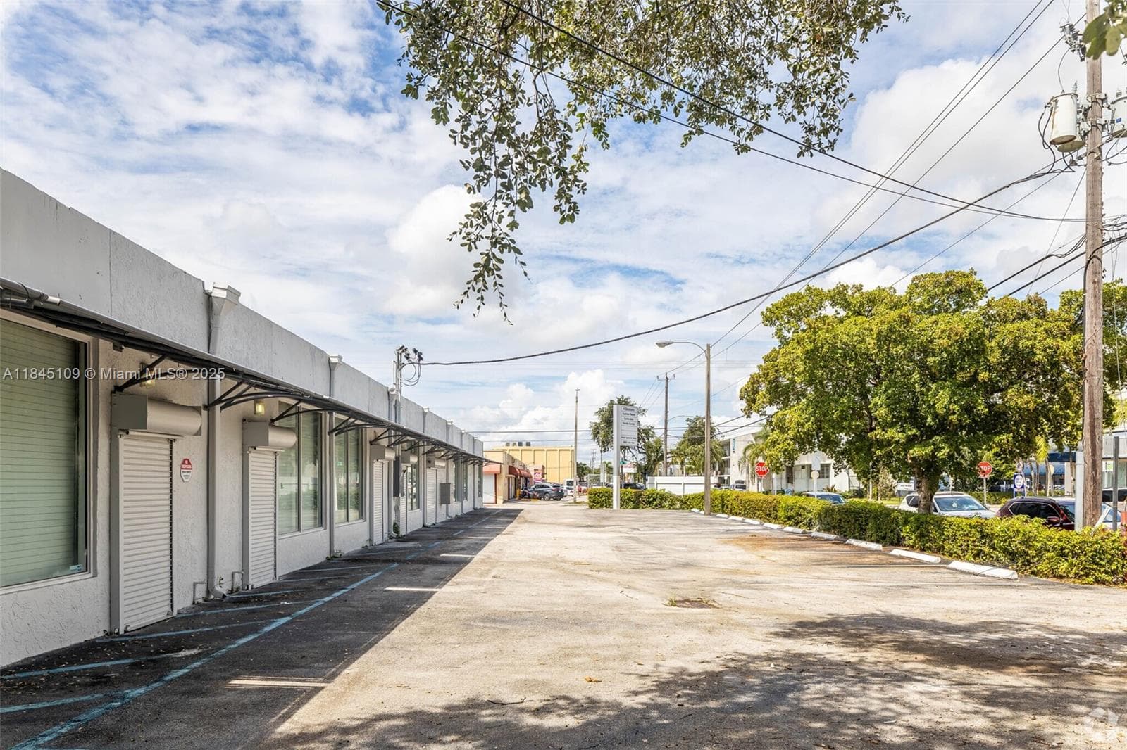 2090 NW 21st St, Miami FL 33142 — 1