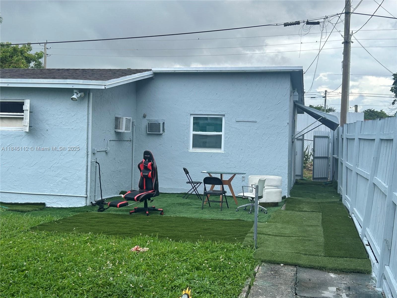 2708 NW 22nd Ct, Miami FL 33142 — 4