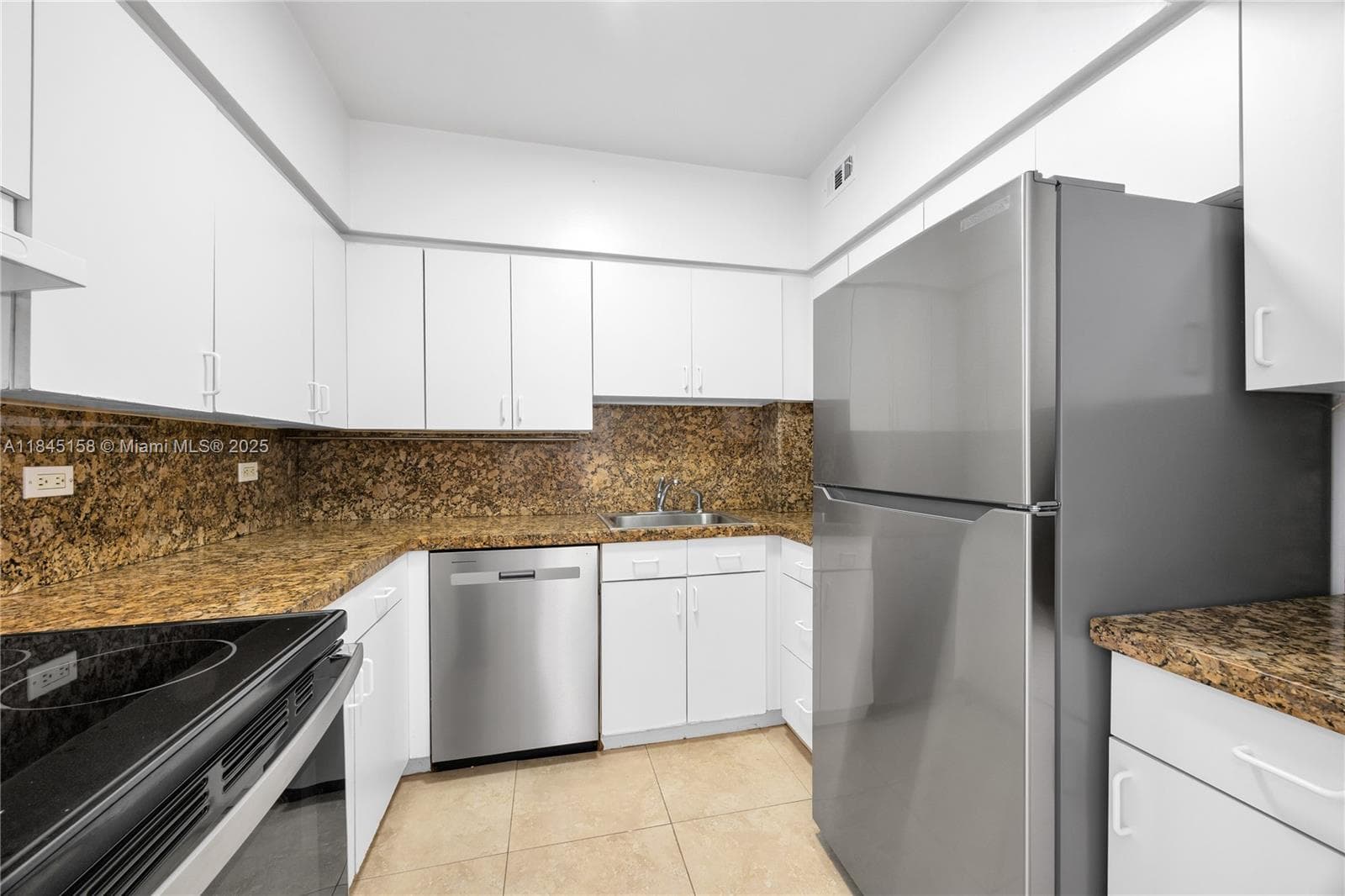 7441 Wayne Ave # 15E, Miami Beach FL 33141 — 6