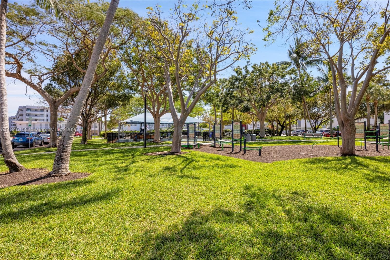 7441 Wayne Ave # 15E, Miami Beach FL 33141 — 17