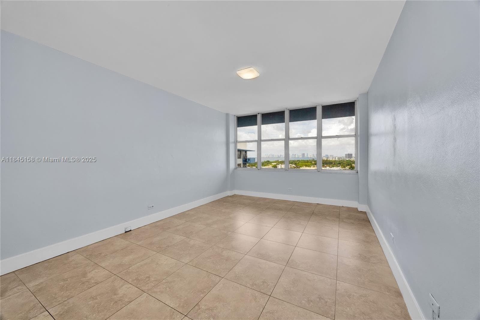 7441 Wayne Ave # 15E, Miami Beach FL 33141 — 24