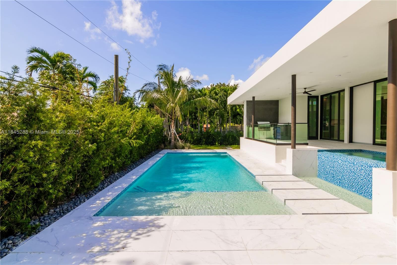 1248 NE 89th St, Miami FL 33138 — 33