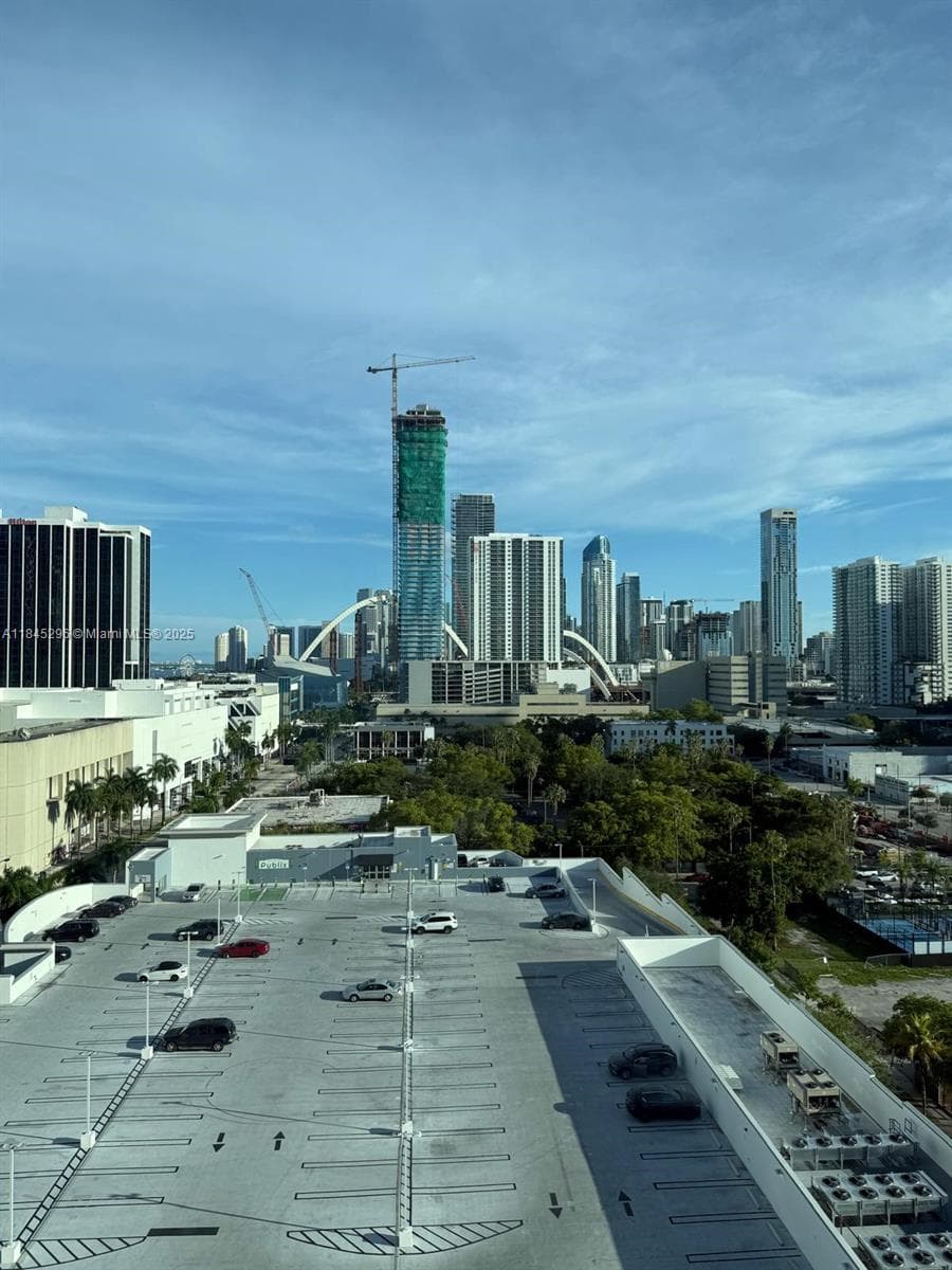 275 NE 18th St # 1405, Miami FL 33132 — 36