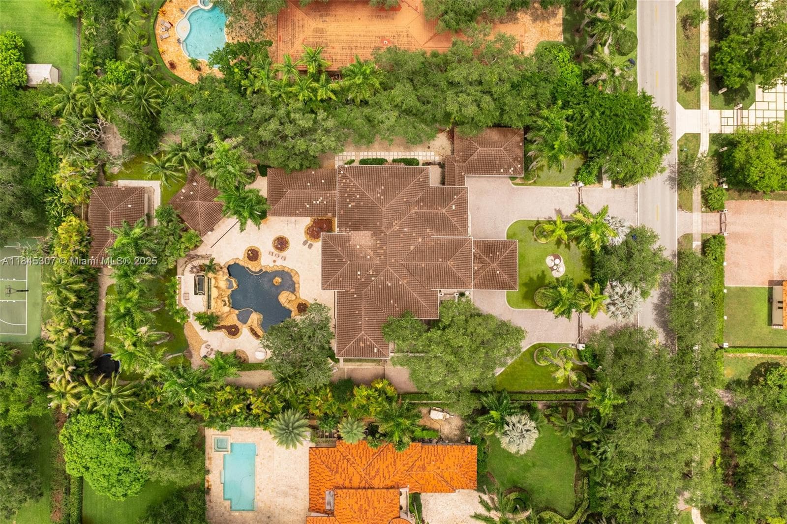 0 7245 SW 104th St, Pinecrest FL 33156 — 1