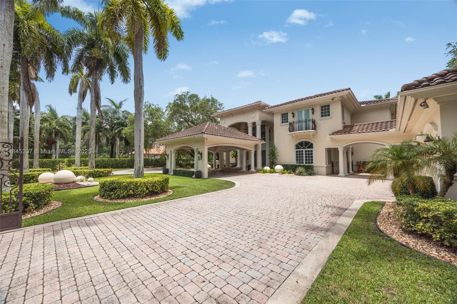 0 7245 SW 104th St, Pinecrest FL 33156 — 11