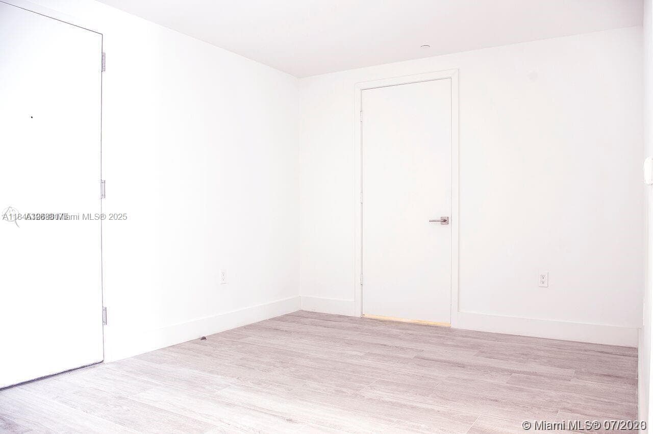 121 NE 34th St # 806, Miami FL 33137 — 6