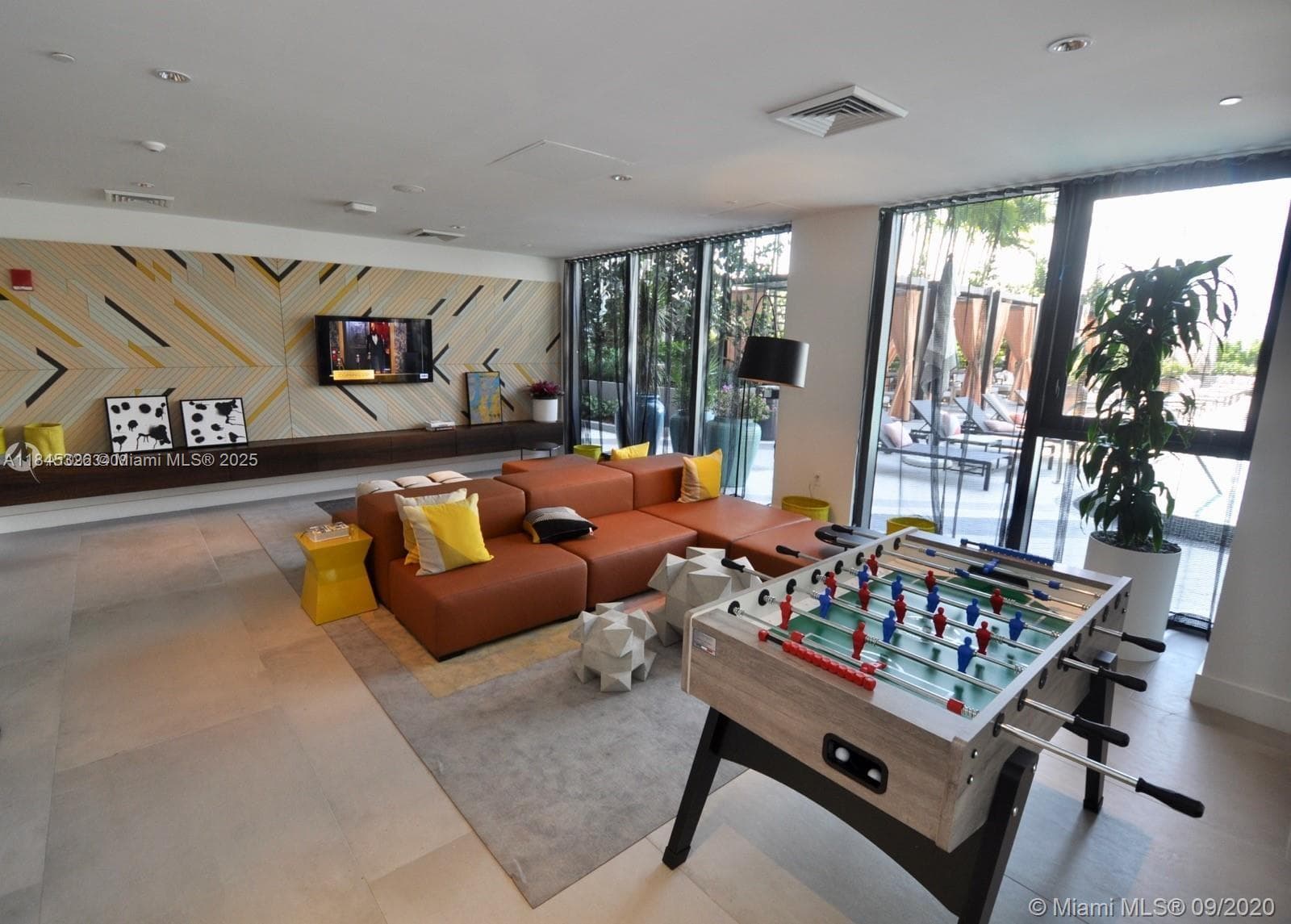 121 NE 34th St # 806, Miami FL 33137 — 19