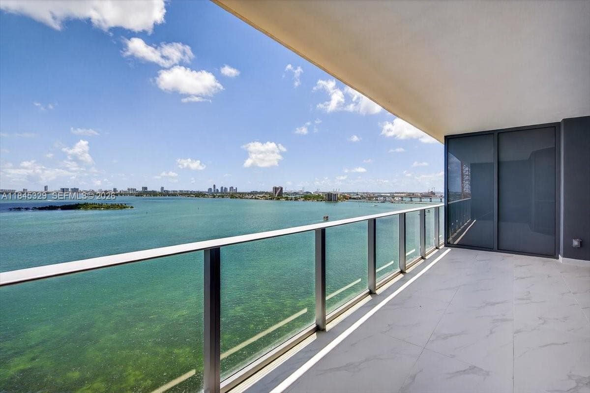 700 NE 24th Street # 1405, Miami FL 33137 — 17