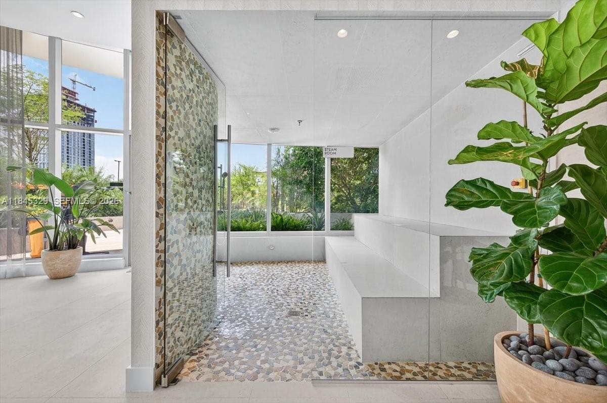700 NE 24th Street # 1405, Miami FL 33137 — 40