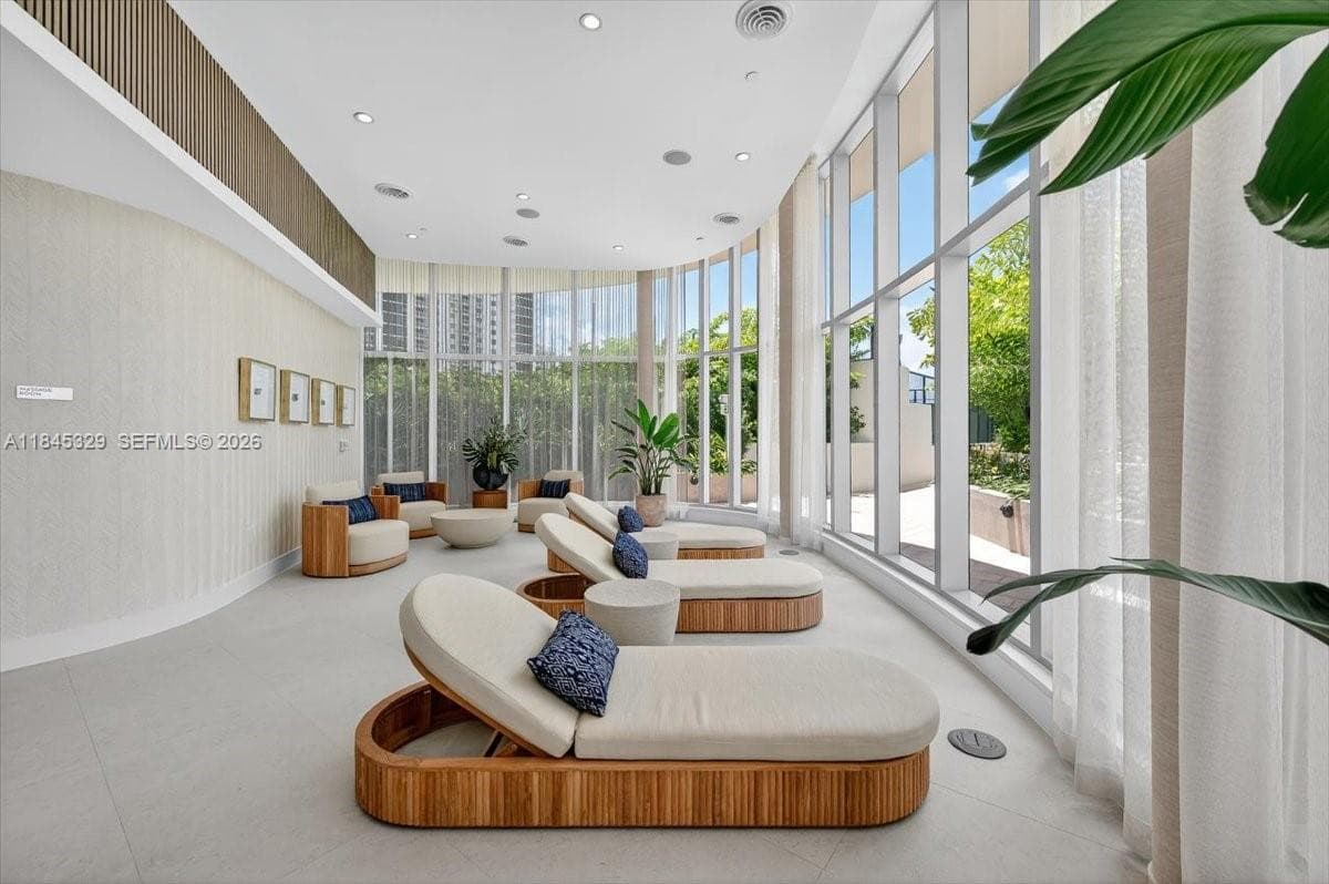 700 NE 24th Street # 1405, Miami FL 33137 — 39