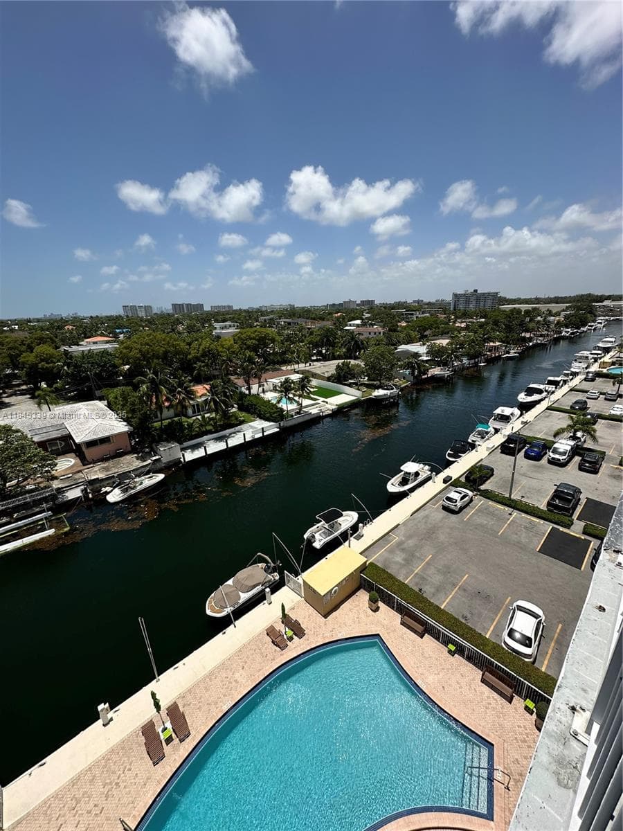 2020 NE 135th St # 807, North Miami FL 33181 — 2