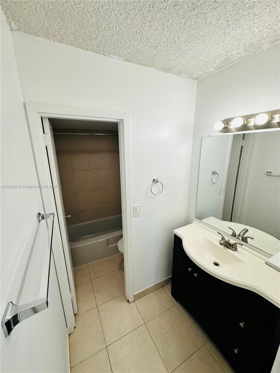 2020 NE 135th St # 807, North Miami FL 33181 — 10