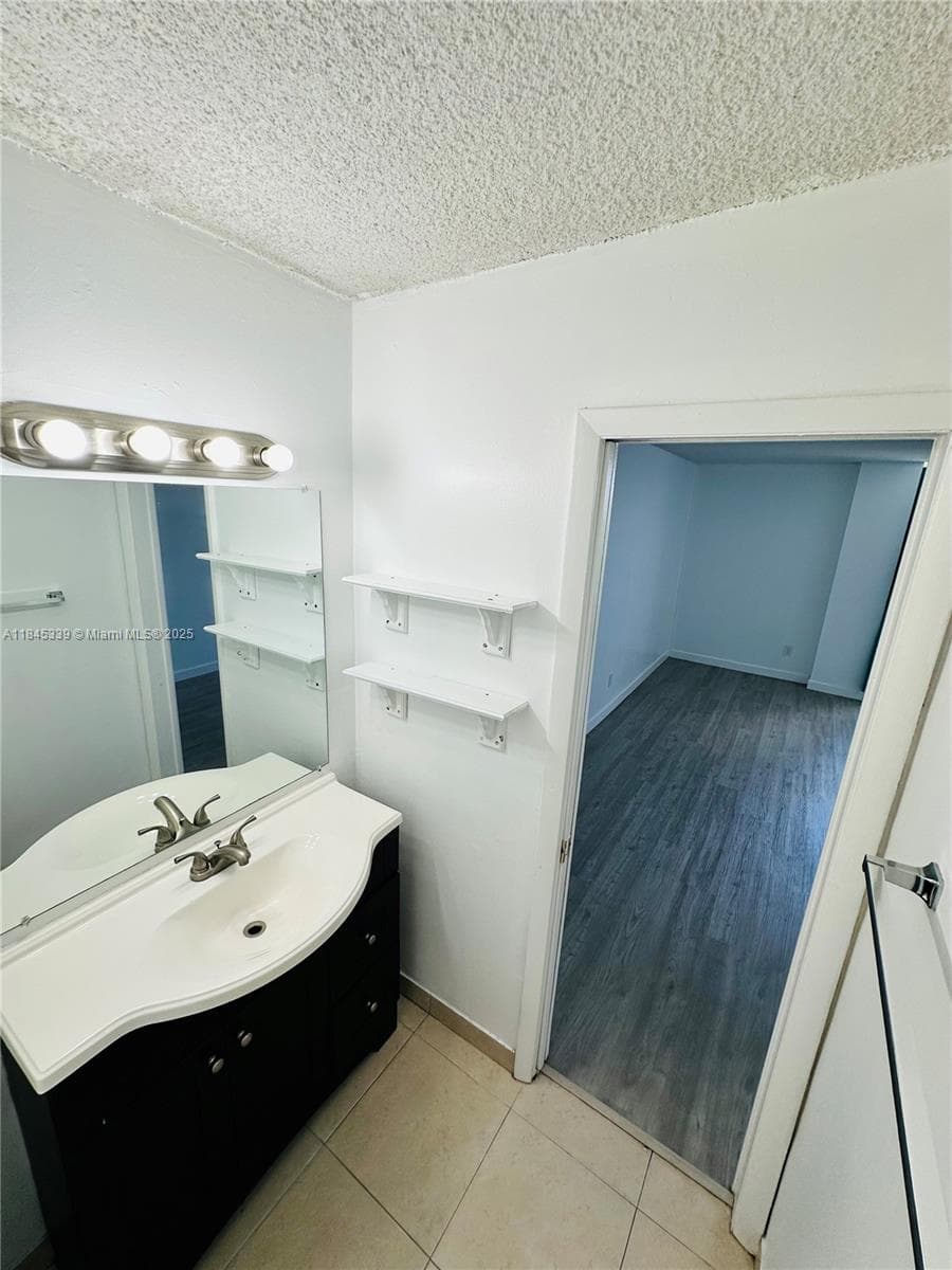 2020 NE 135th St # 807, North Miami FL 33181 — 11