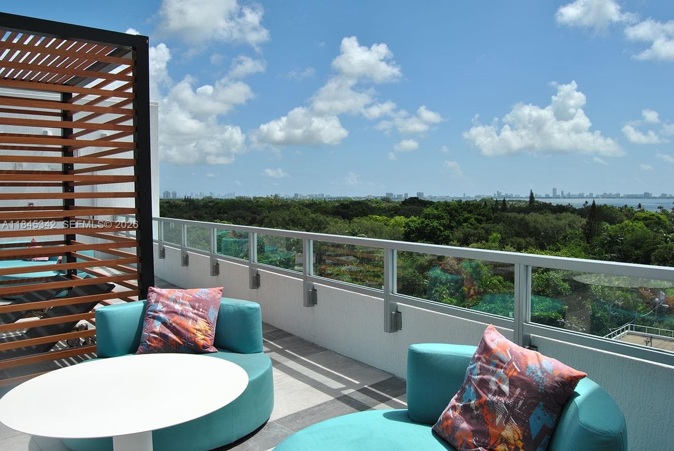 3900 Biscayne Blvd # 400, Miami FL 33137 — 35