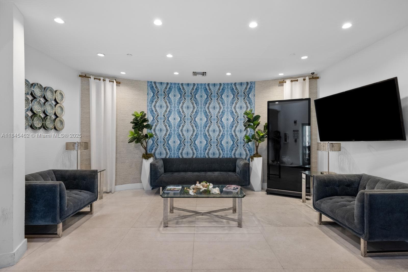 1024 Ocean Dr # A207, Miami Beach FL 33139 — 20