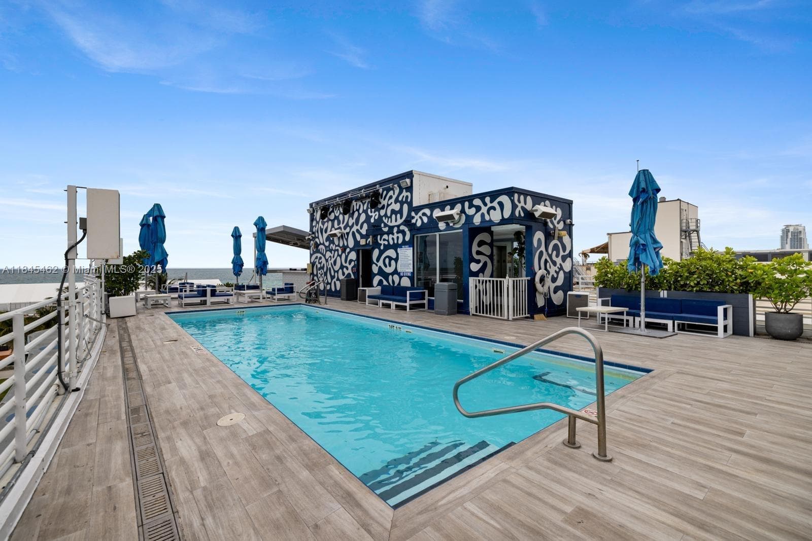 1024 Ocean Dr # A207, Miami Beach FL 33139 — 24