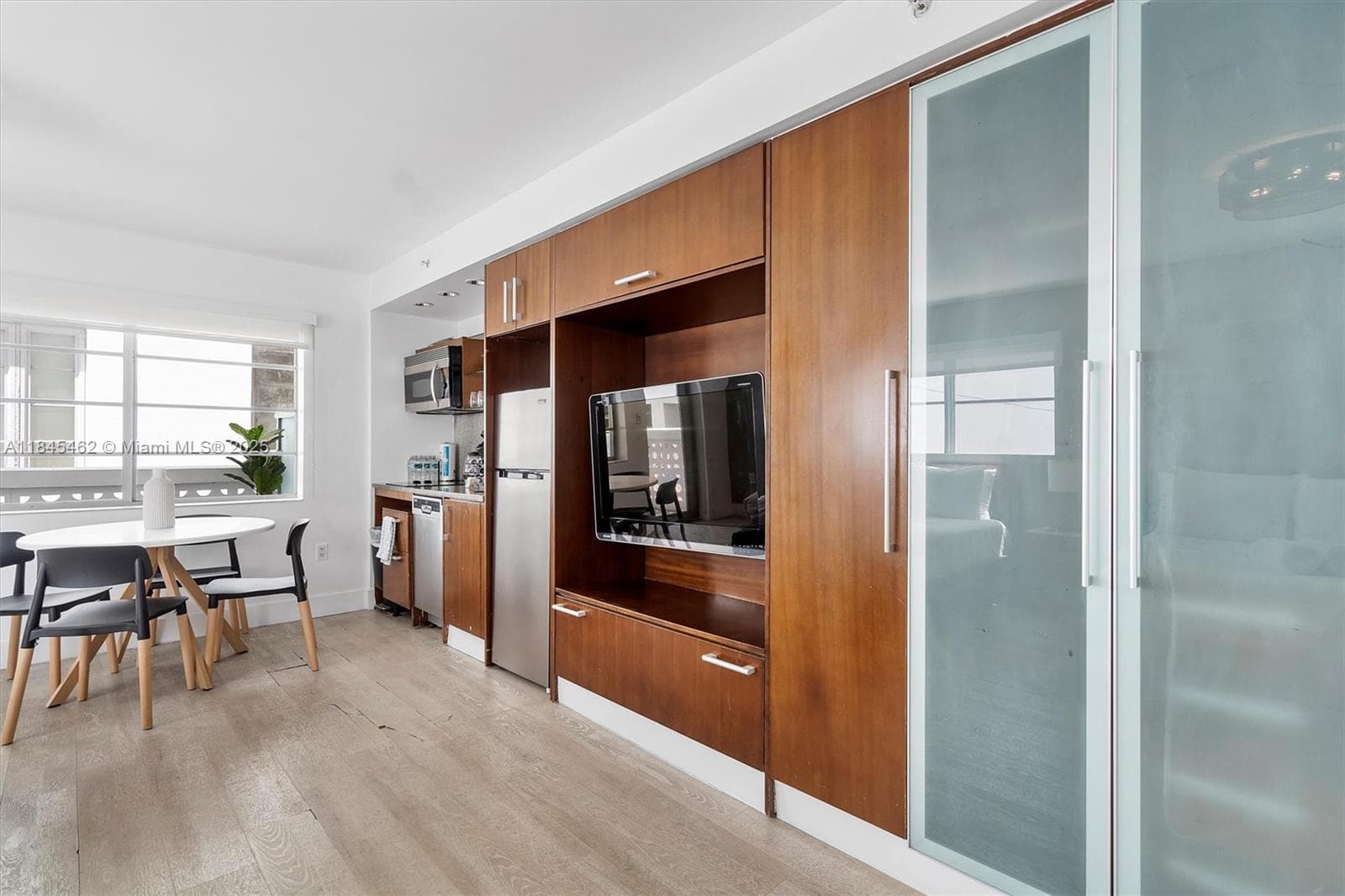 1024 Ocean Dr # A207, Miami Beach FL 33139 — 8