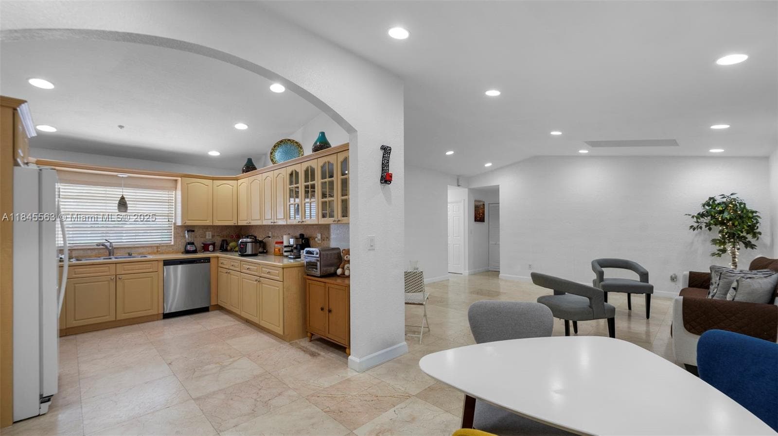 13330 SW 79th St, Miami FL 33183 — 16