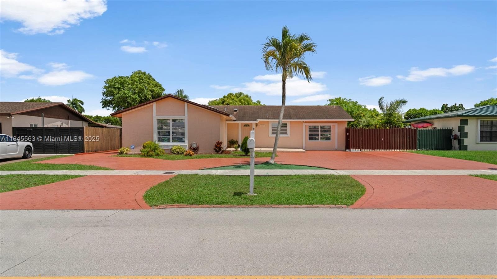 13330 SW 79th St, Miami FL 33183 — 3