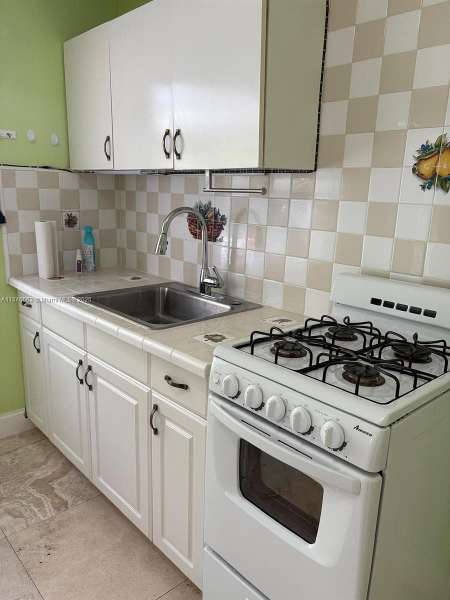 13330 SW 79th St, Miami FL 33183 — 48