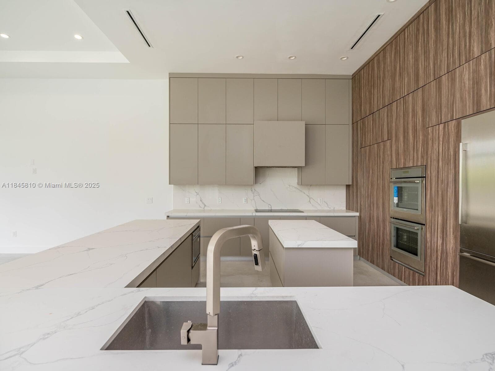 2610 SW 130th Ave, Miami FL 33175 — 34