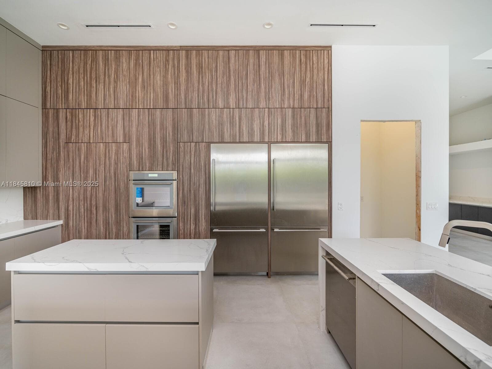 2610 SW 130th Ave, Miami FL 33175 — 35