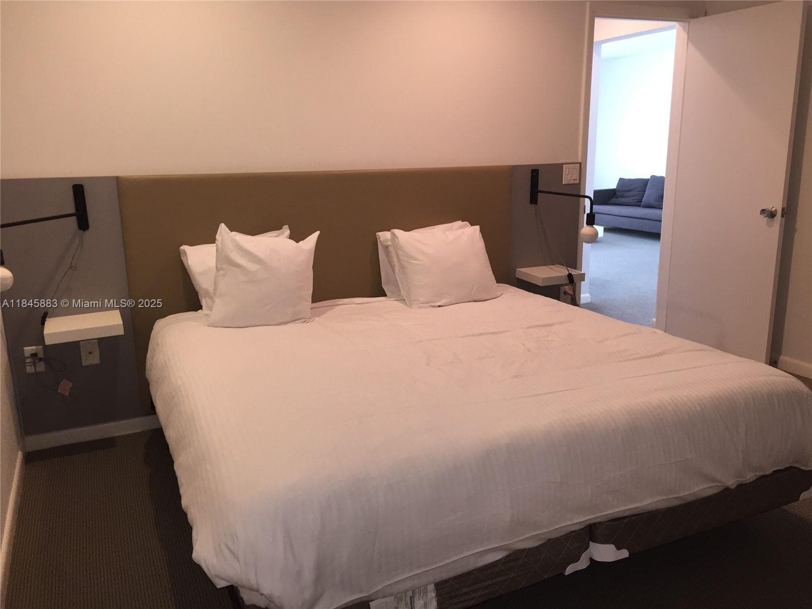 201 Sunrise Drive # 102, Key Biscayne FL 33149 — 1