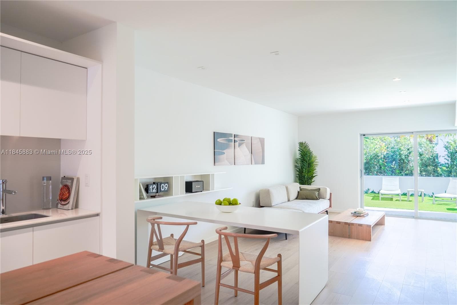 201 Sunrise Drive # 102, Key Biscayne FL 33149 — 10