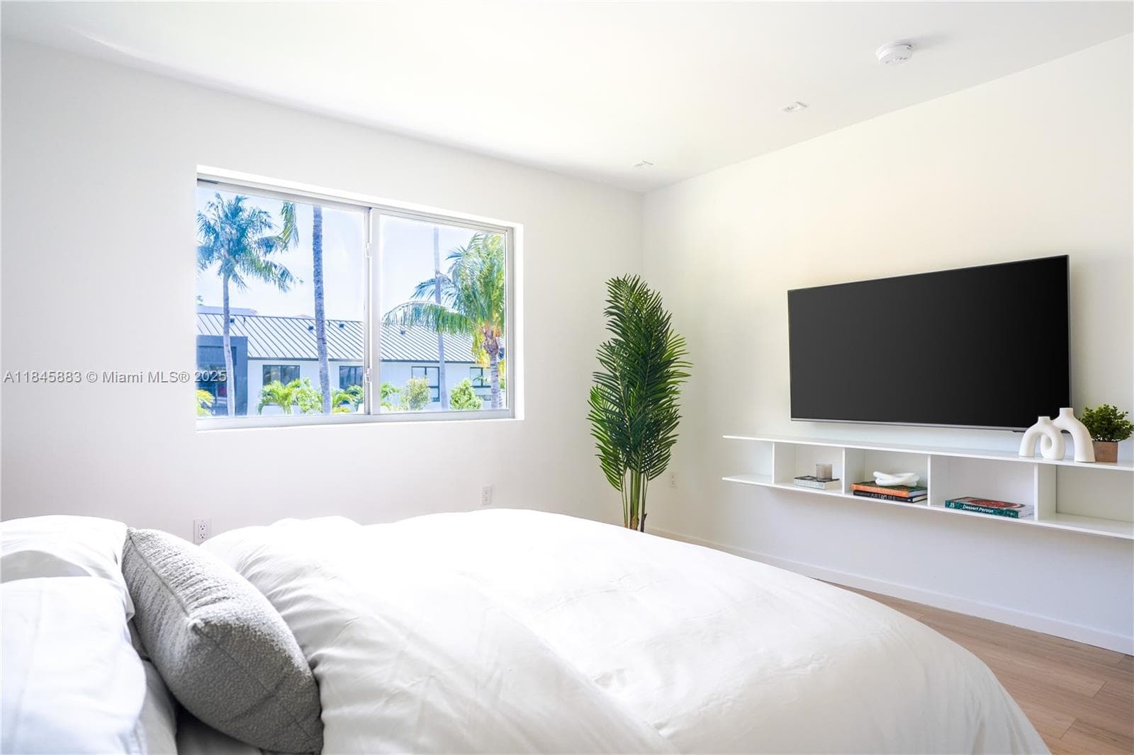 201 Sunrise Drive # 102, Key Biscayne FL 33149 — 8