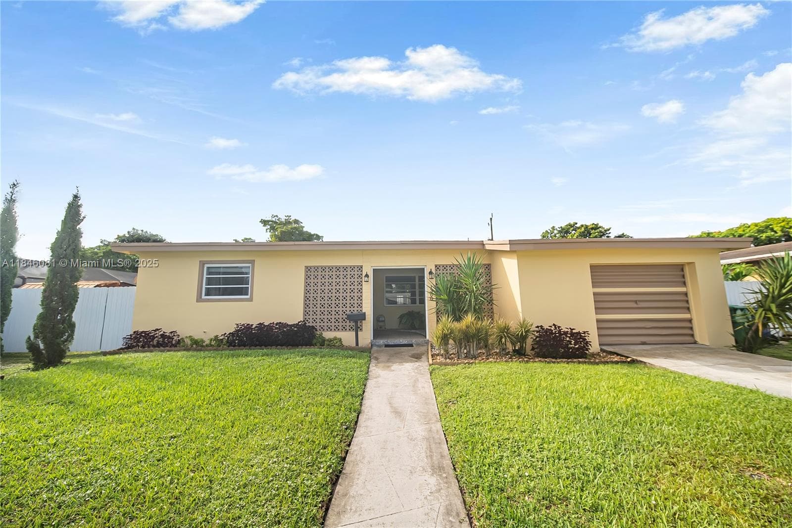 1300 NW 174th St, Miami Gardens FL 33169 — 1